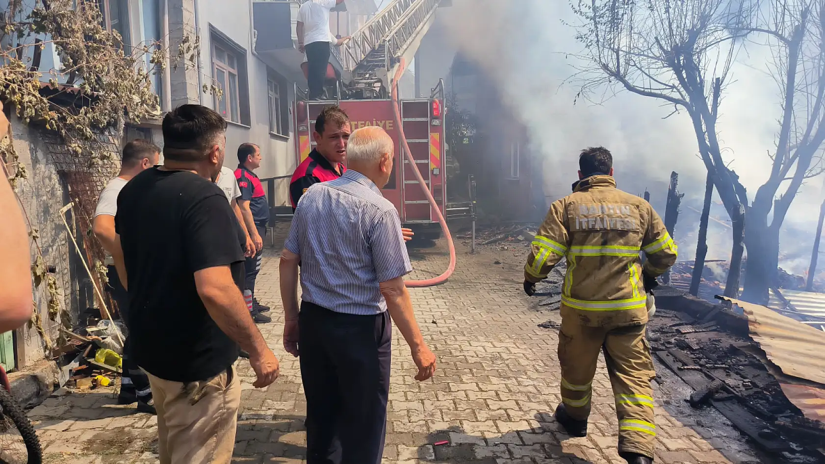 Kozcağız'da korkutan yangın