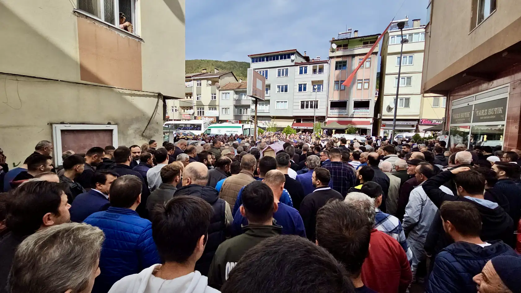 Demircan son yolculuğuna uğurlandı