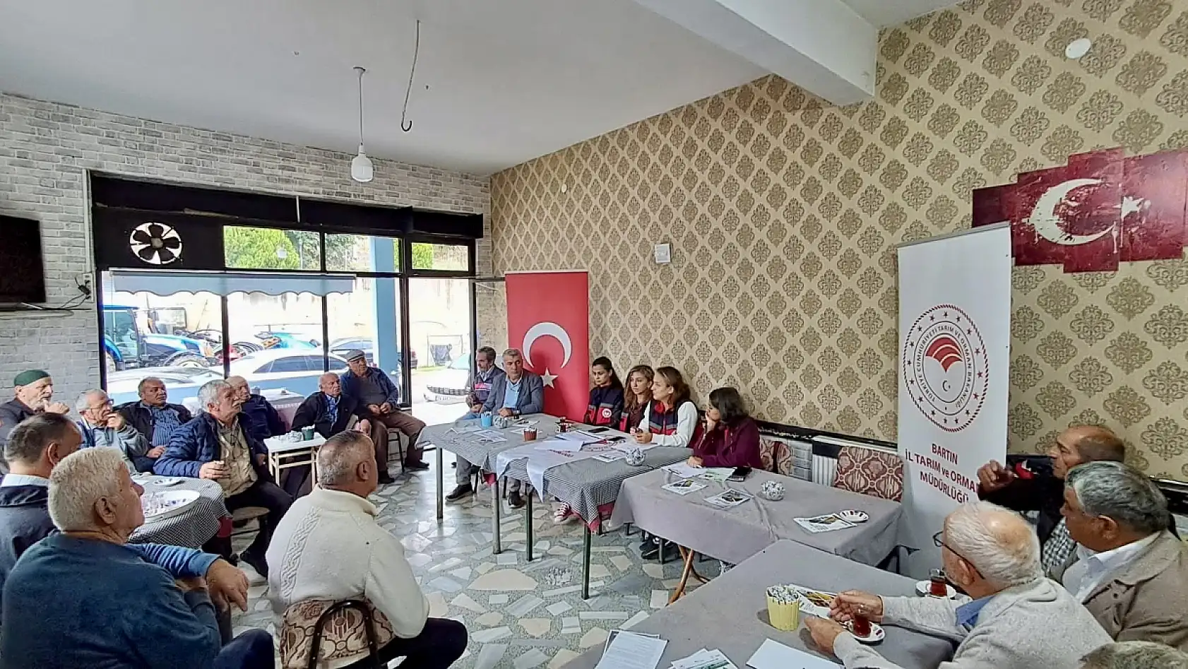 Alın teriyle ıslanan toprak kurumaz