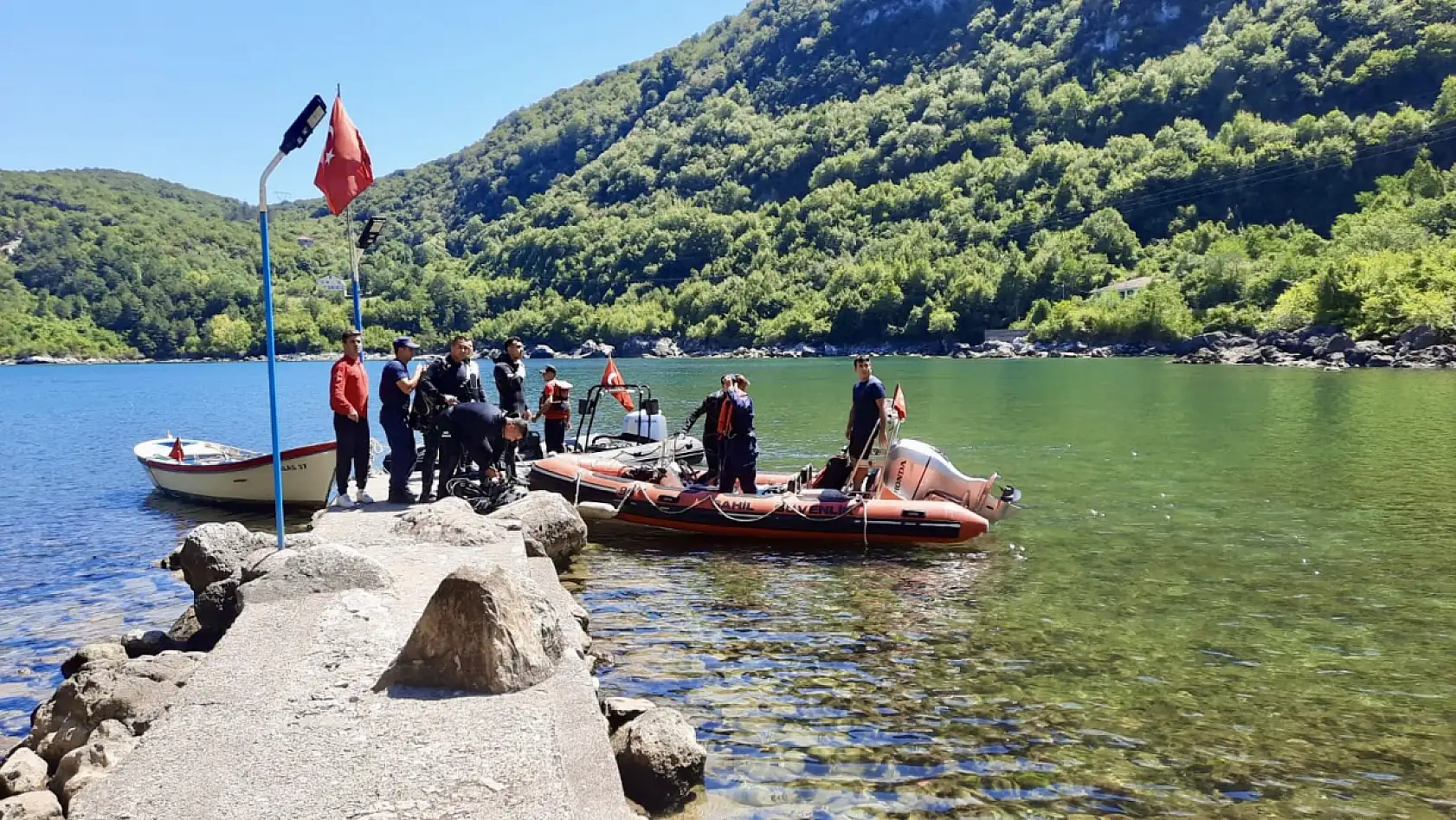 Kayıp 2 kişinin cansız bedeni bulundu