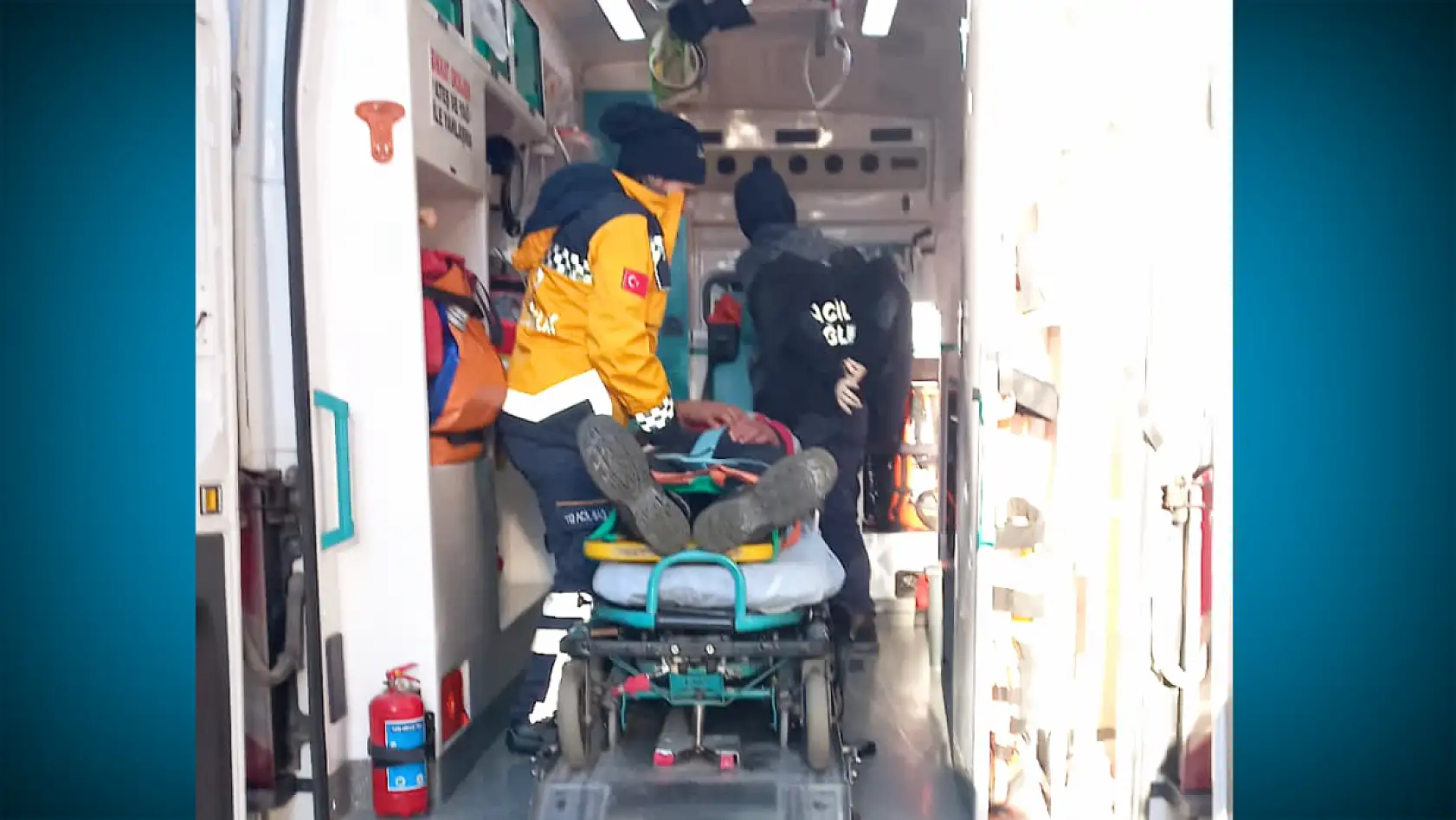 Belediye personeline araba çarptı