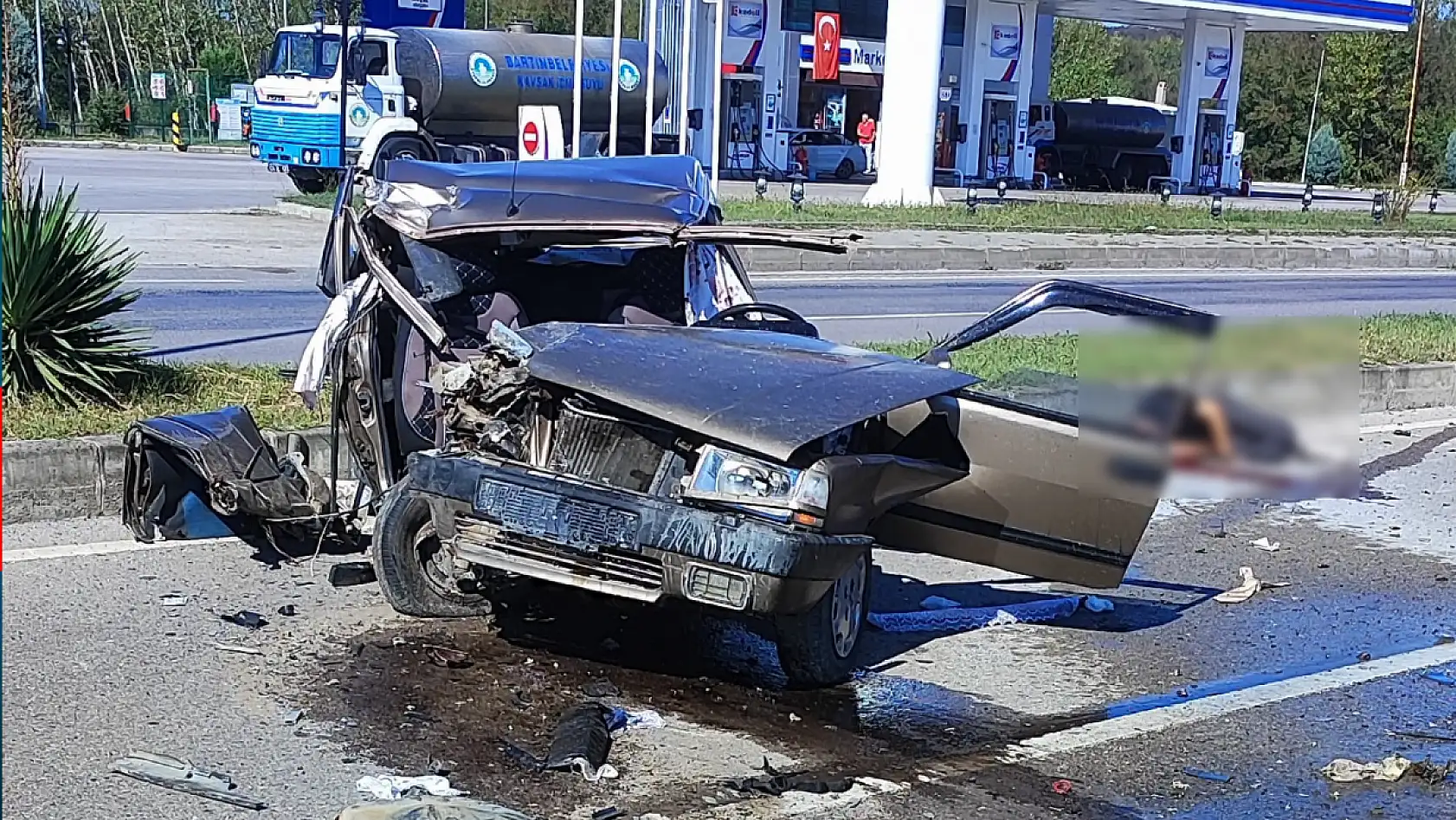 Terminal yolunda feci kaza