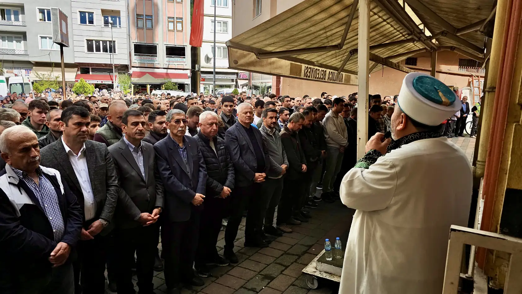 Demircan son yolculuğuna uğurlandı