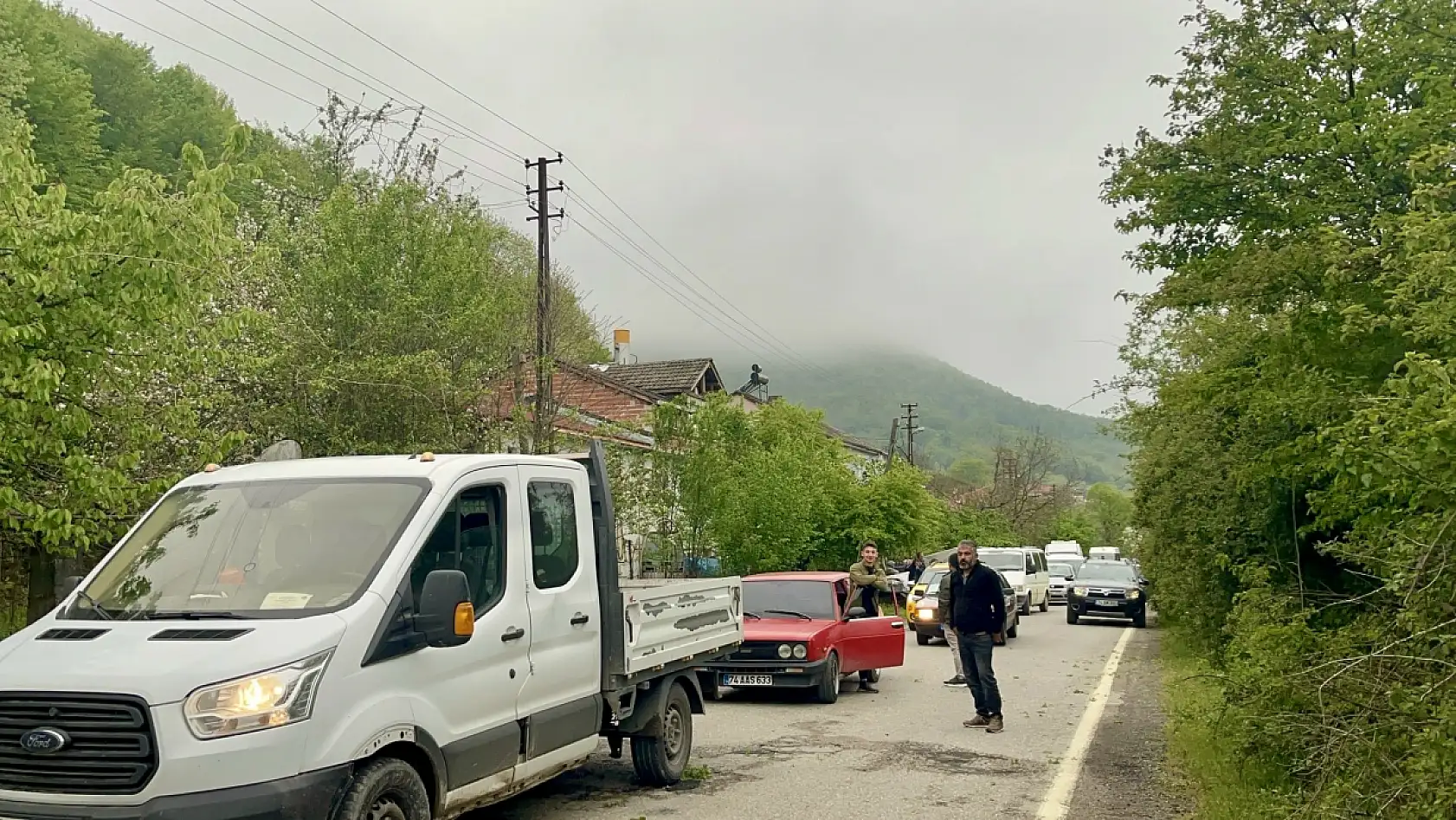 Teller koptu, trafik felç oldu