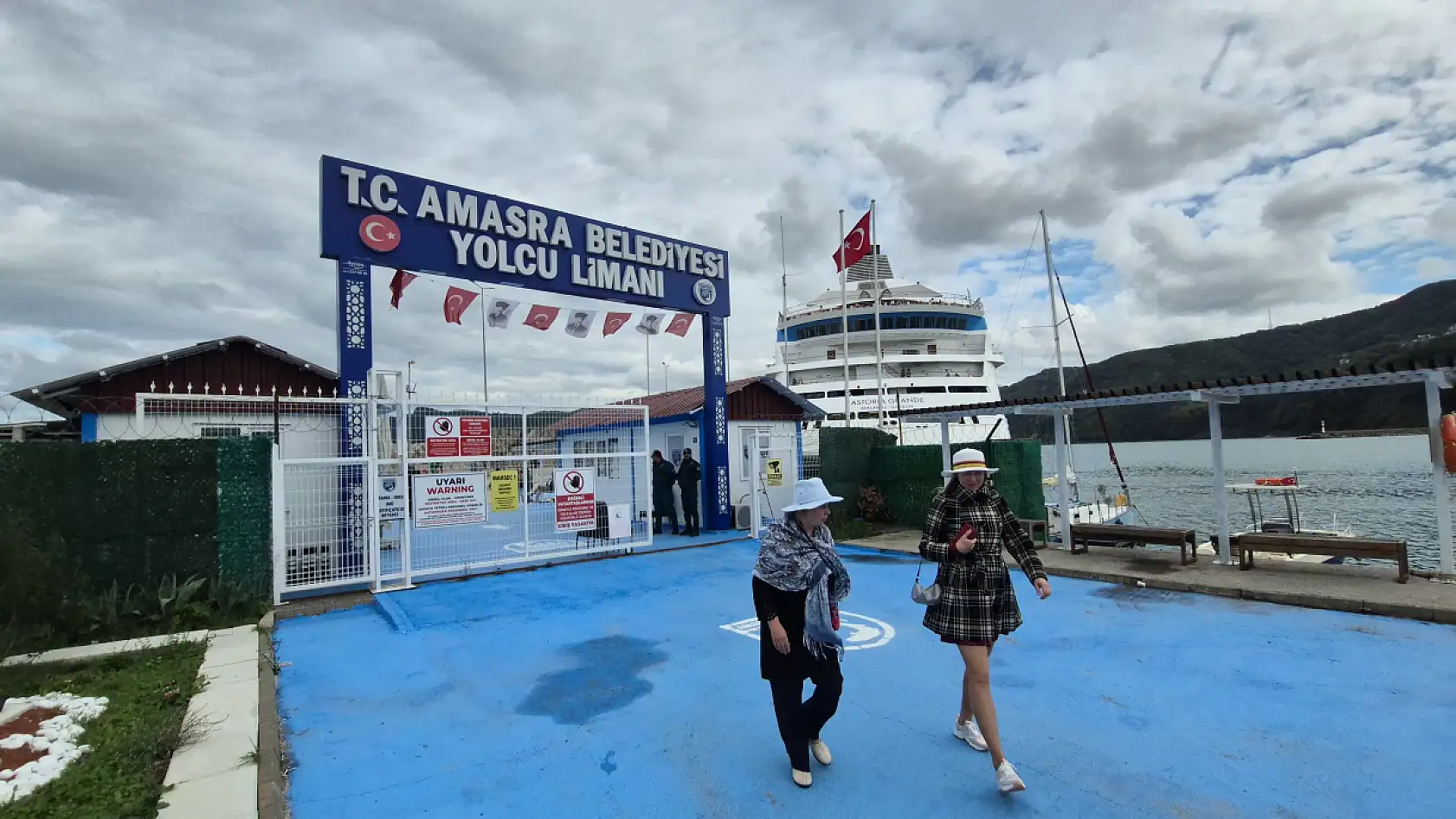 Dev rus gemisine yoğun bakım