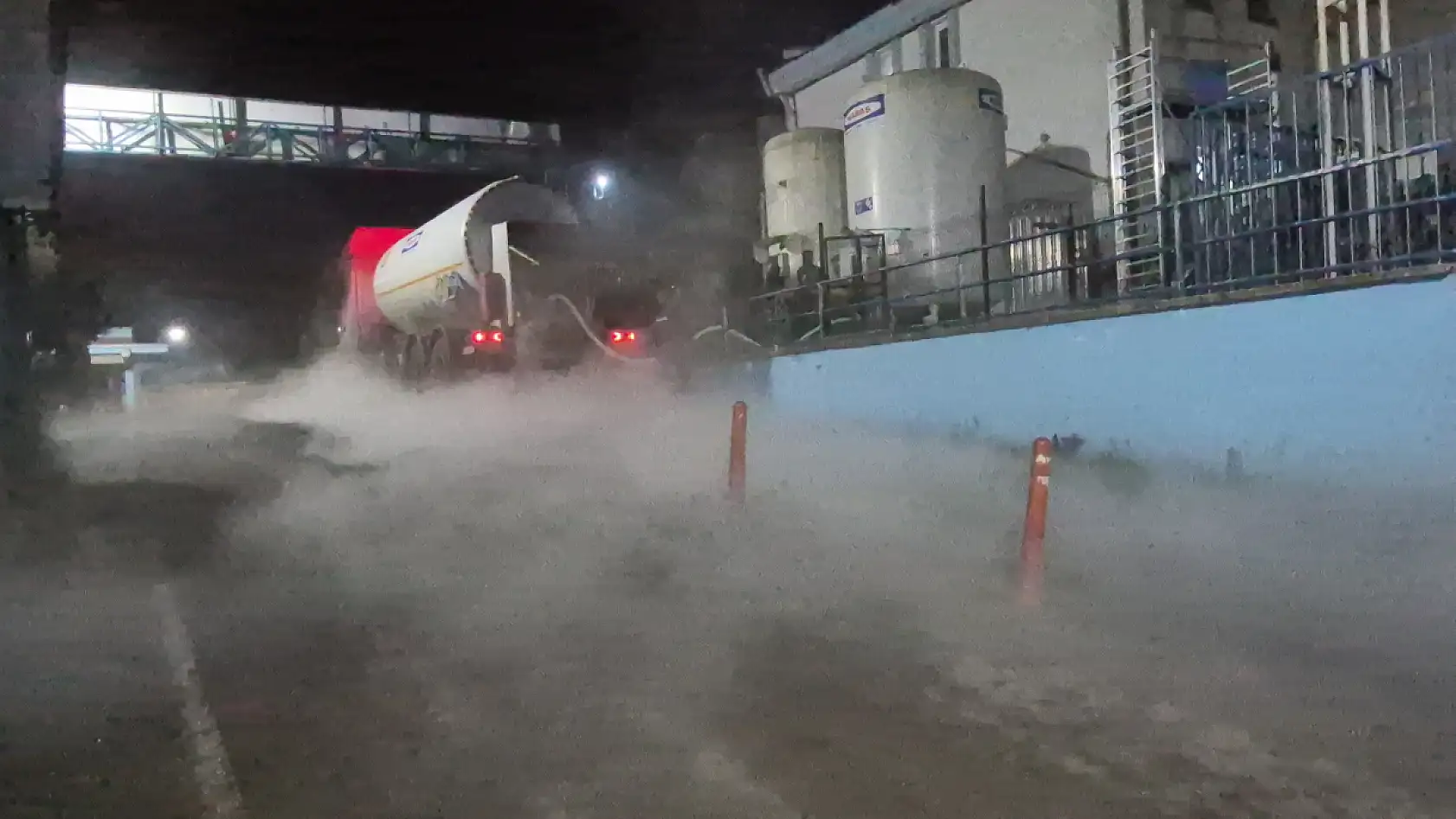 Hastane önünde hareketli dakikalar