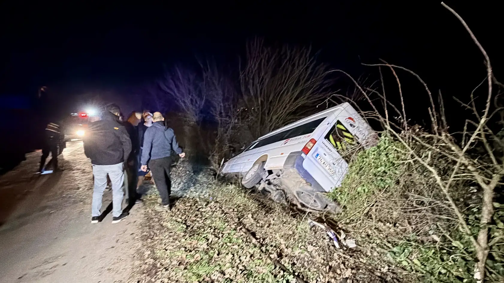 İşçi servisi yoldan çıktı