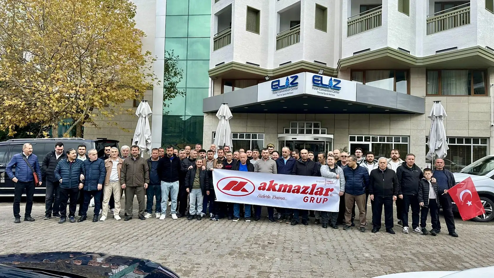 Akmazlar inşaat personeli moral depoladı