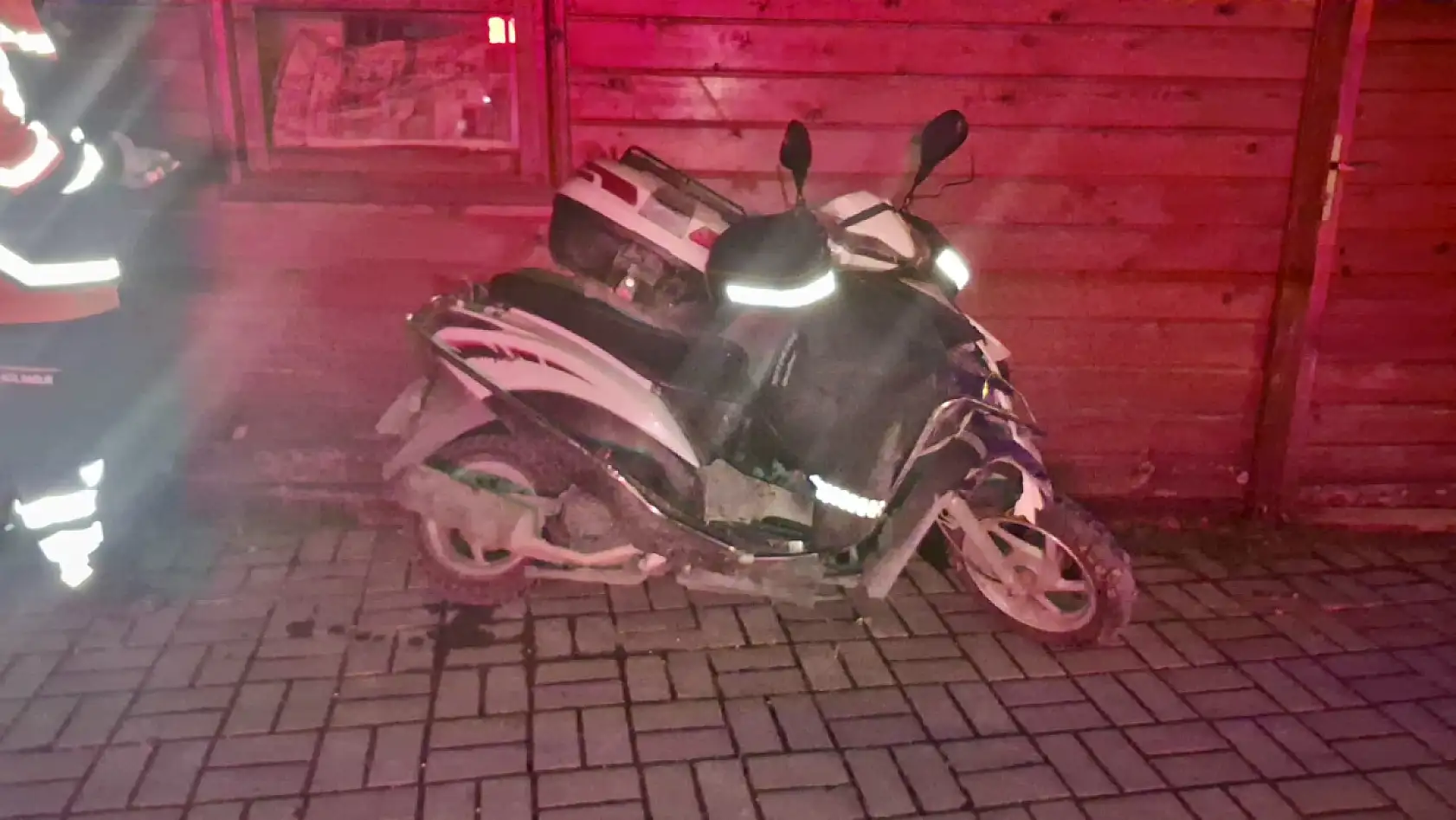 Kaza oldu, sürücüler ortadan kayboldu