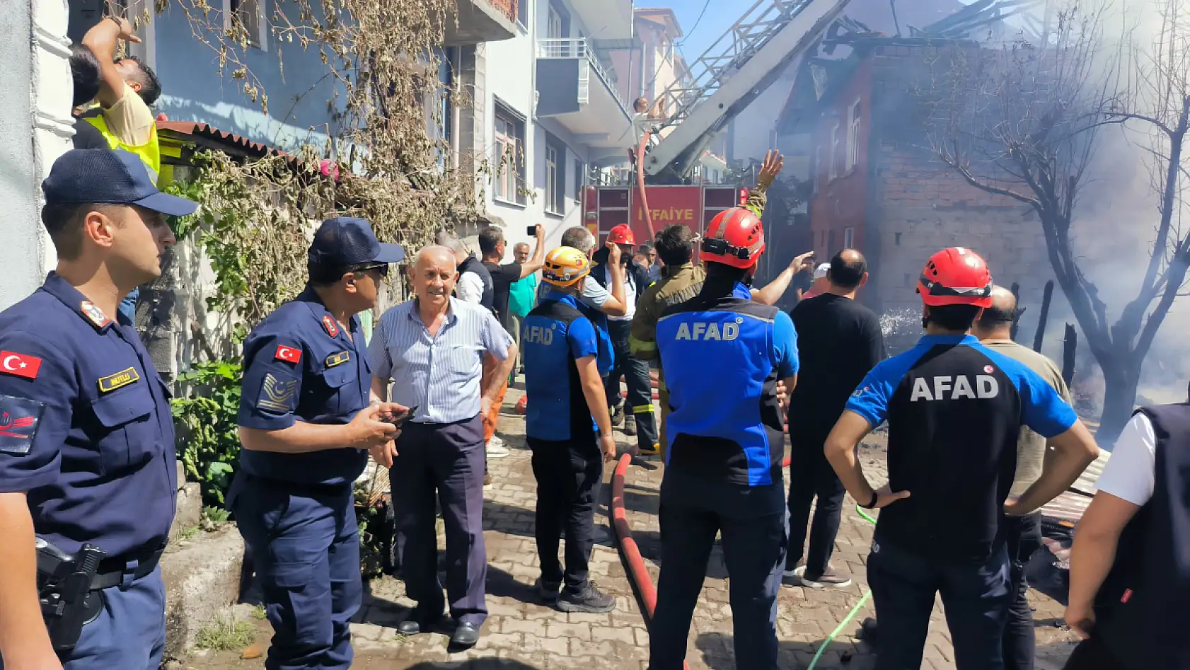 Kozcağız'da korkutan yangın