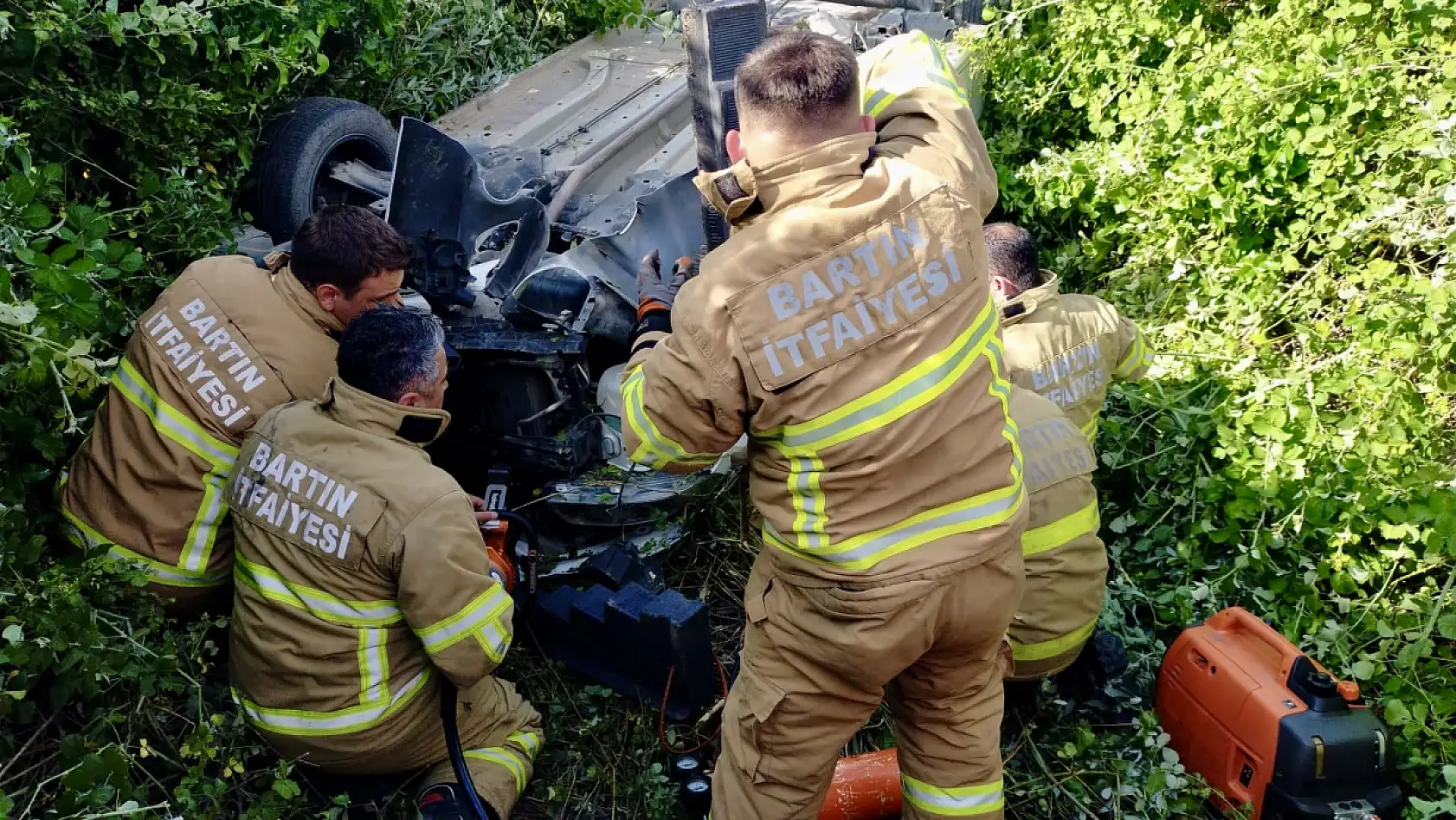 Otomobil Şarampole uçtu