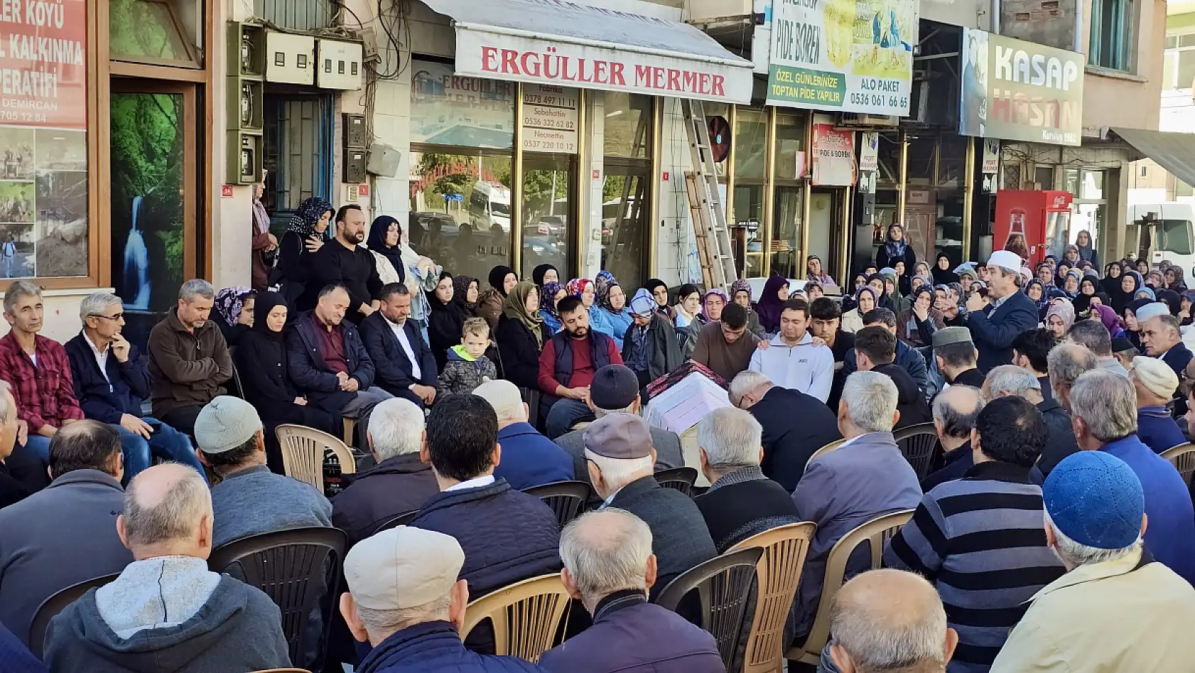 Demircan son yolculuğuna uğurlandı