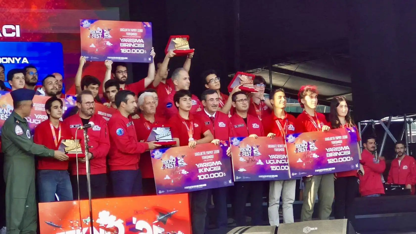 Bartınlı Öğrenciler TEKNOFEST'te Türkiye Birincisi!