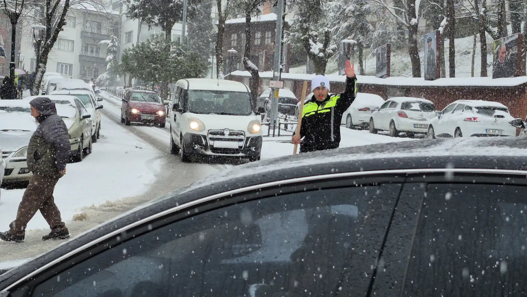 Hem trafiğe hem de kara müdahale