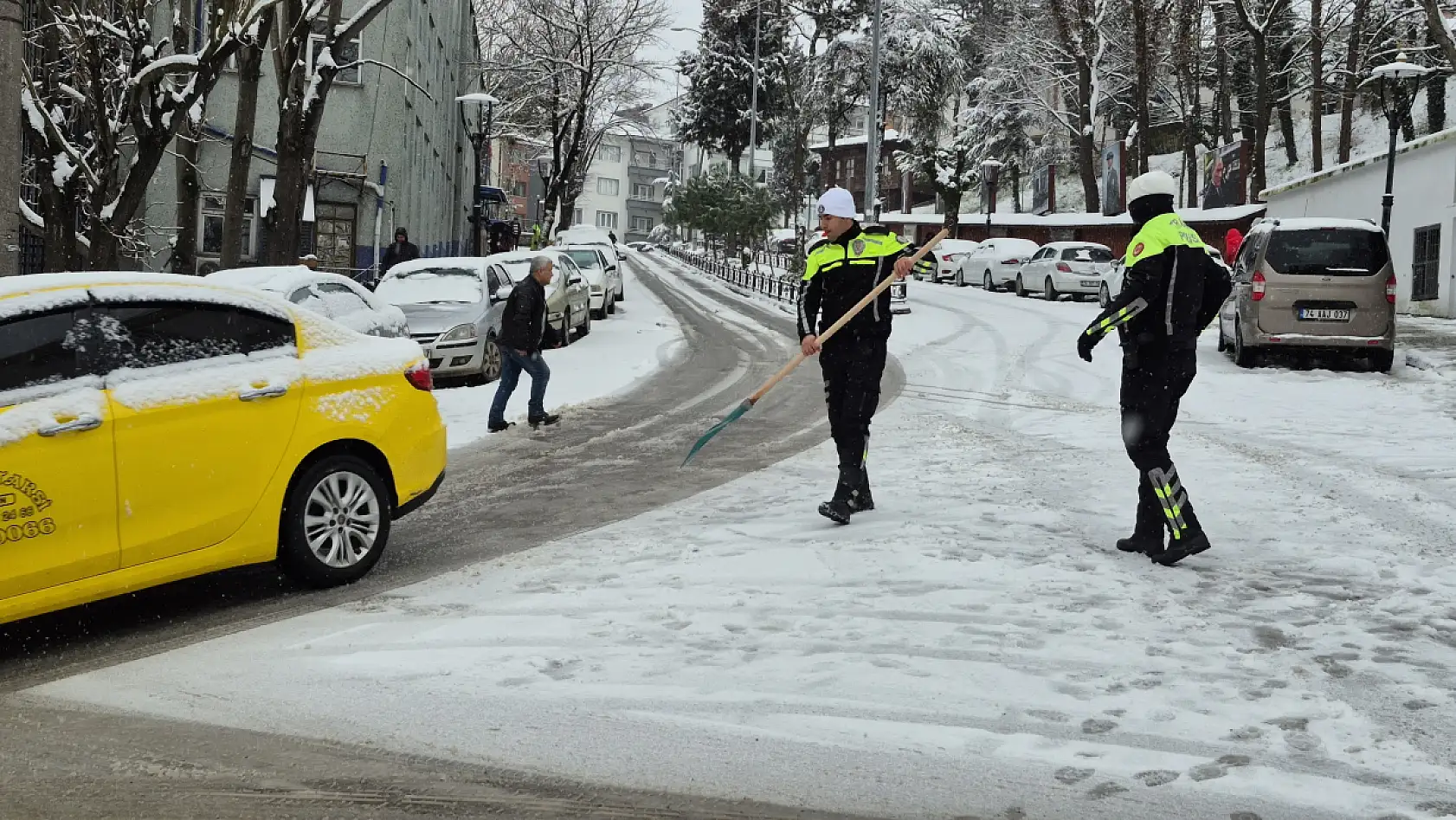 Hem trafiğe hem de kara müdahale