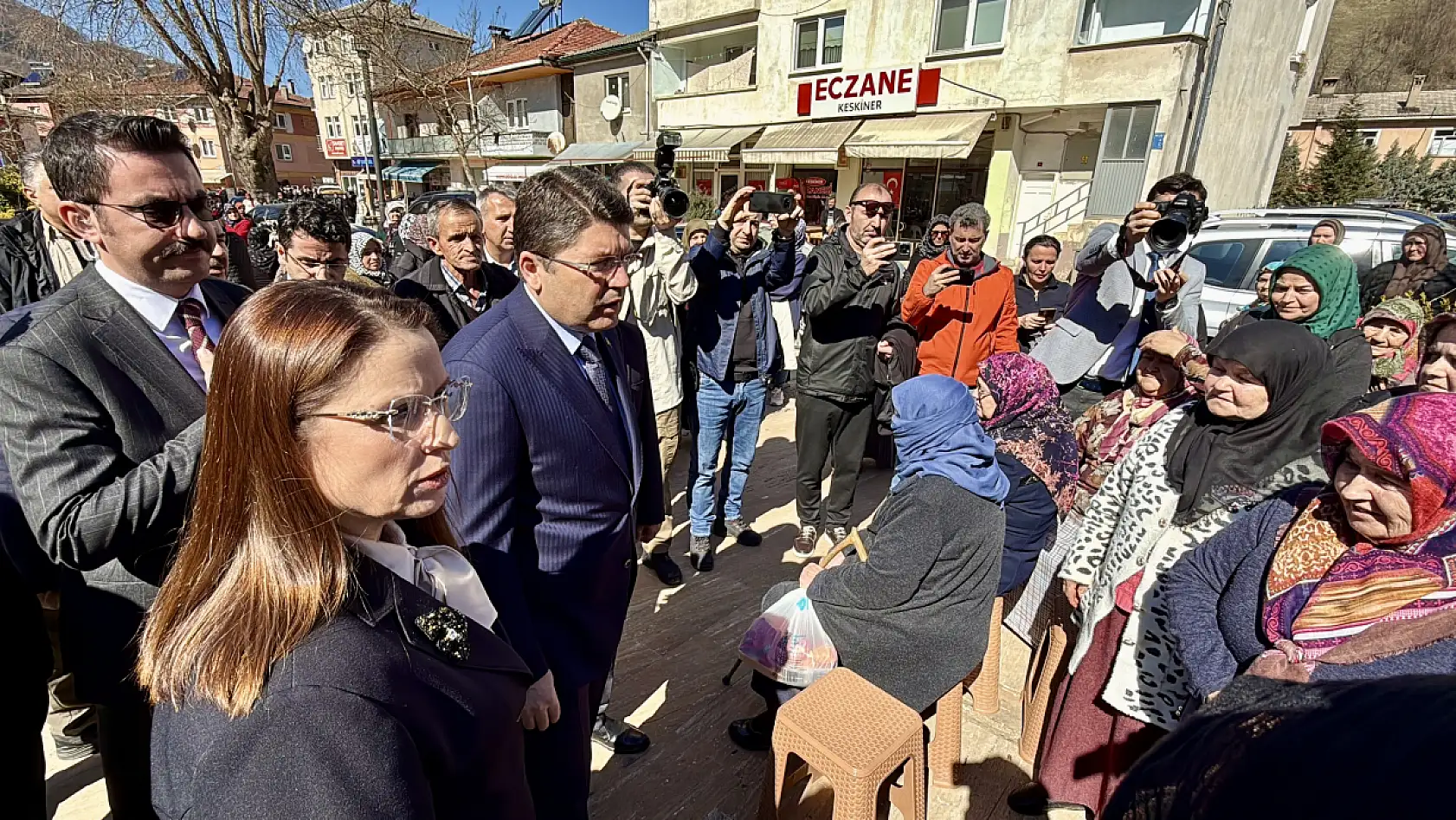 Bakan Tunç cenaze töreninde