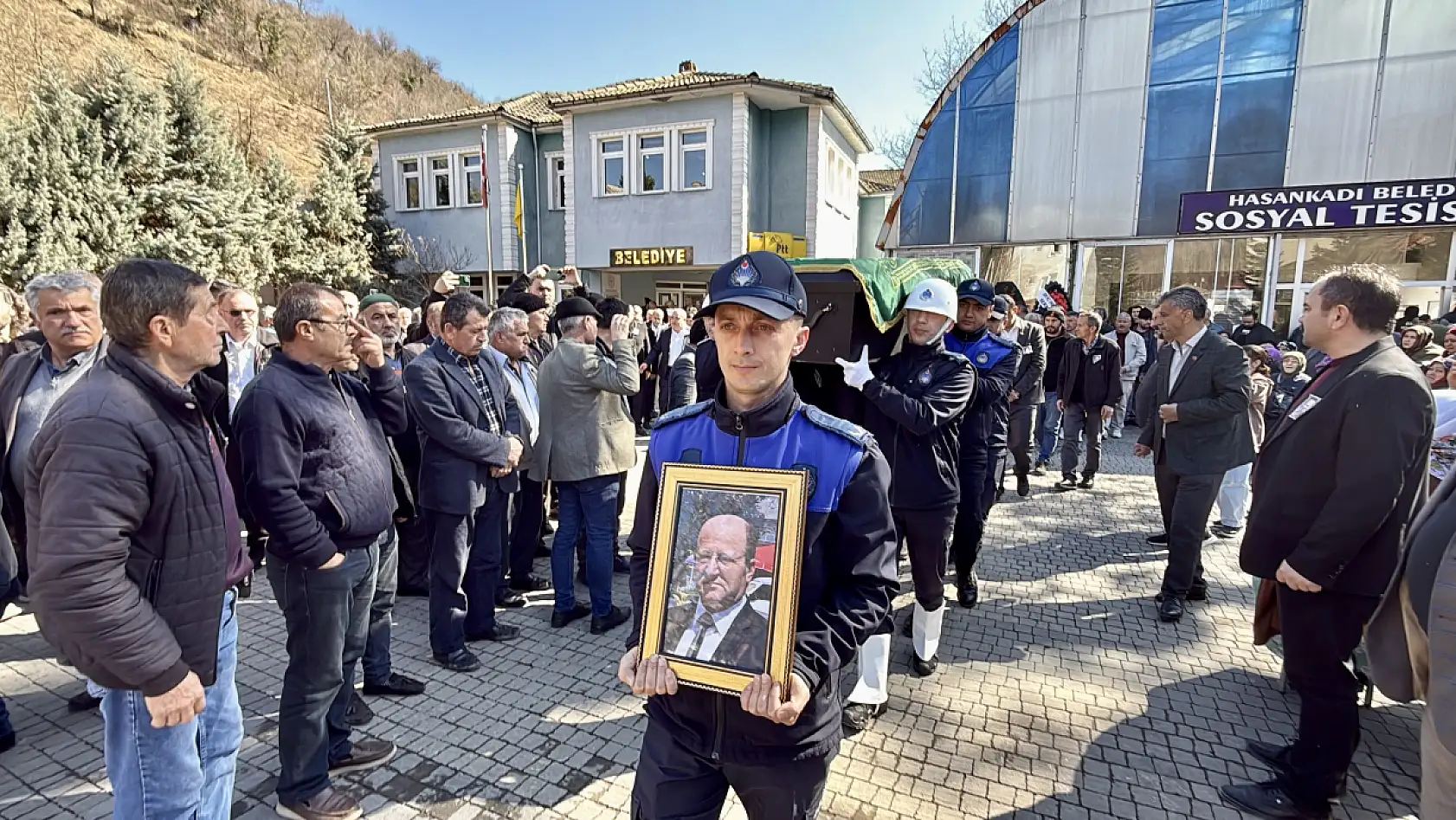 Bakan Tunç cenaze töreninde