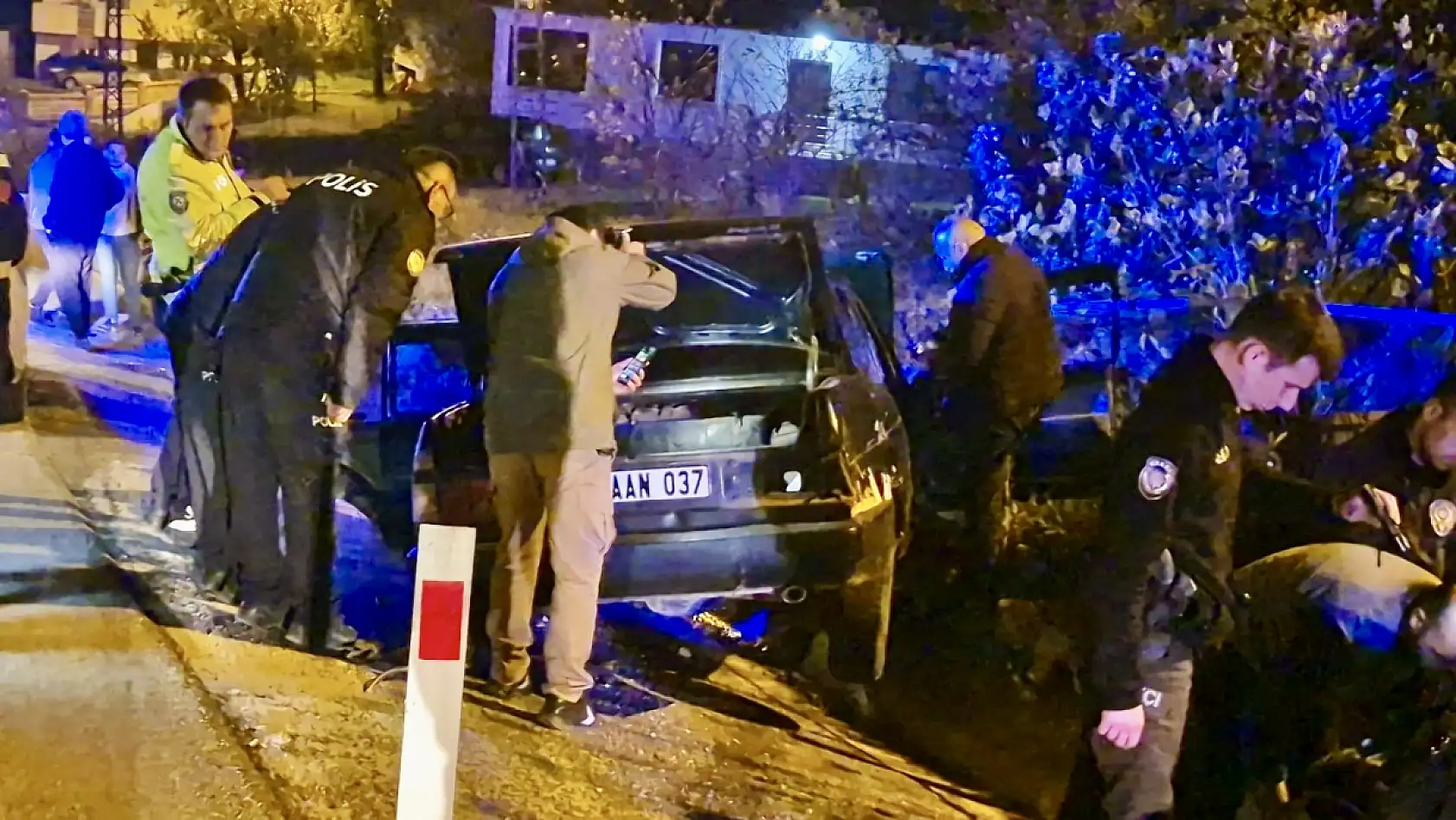 Kaza yapan alkollü sürücü feryat etti