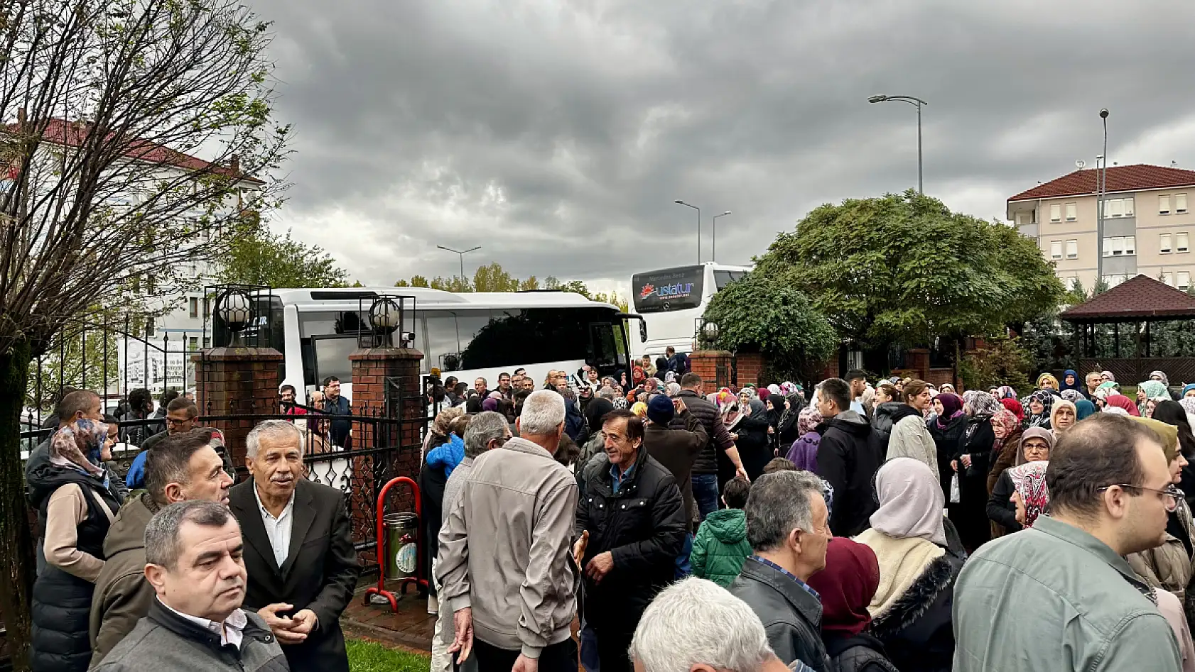 Bartın'da umre kafilesi dualarla uğurlandı