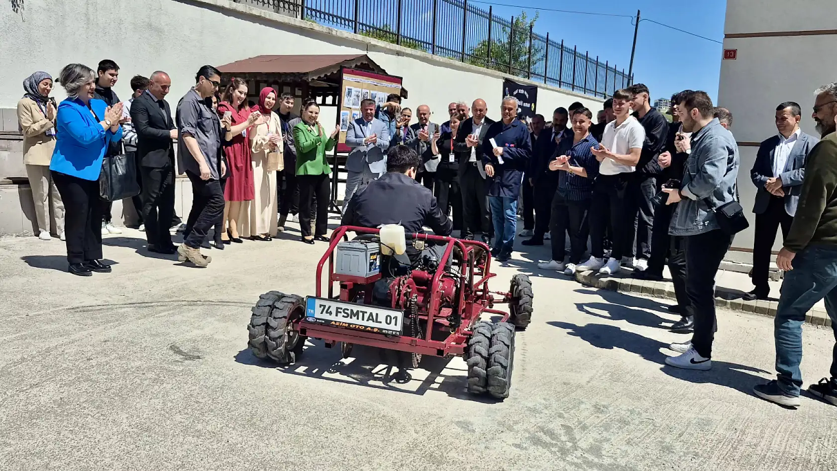 Liseli mucitlerden elektrikli gokart