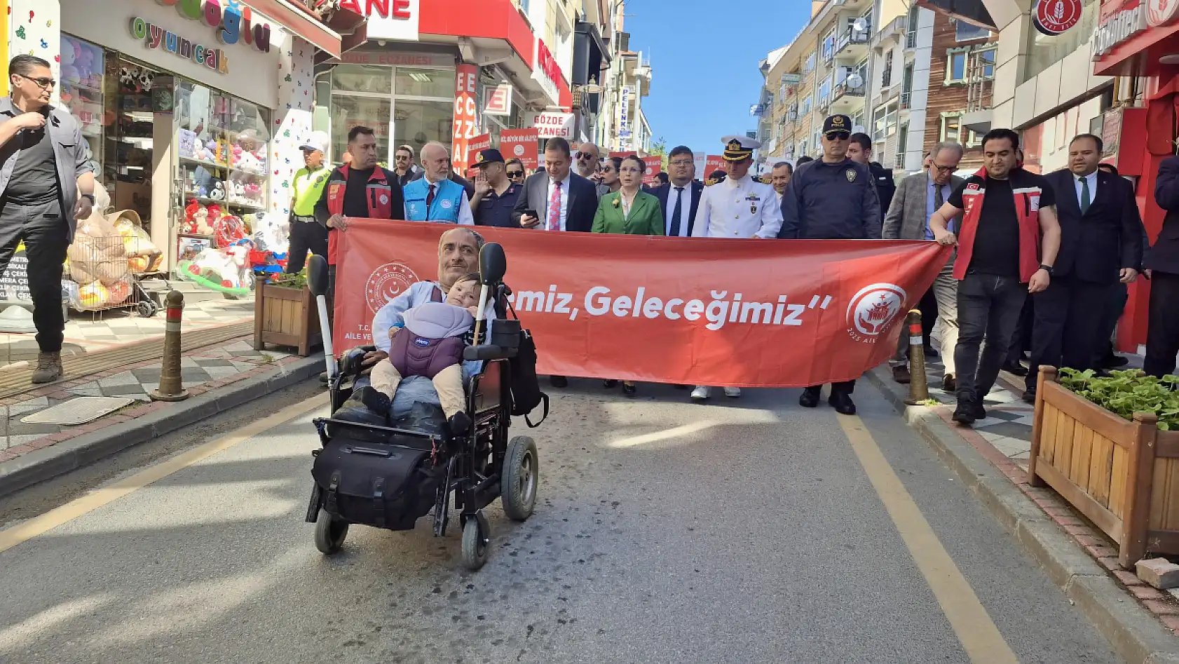 Komutandan gönülleri ısıtan söz