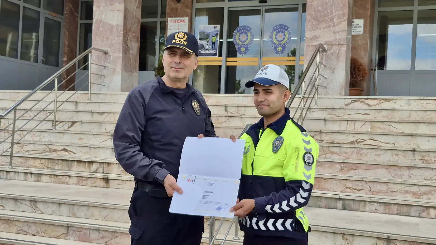 25 günde profesyonel oldular