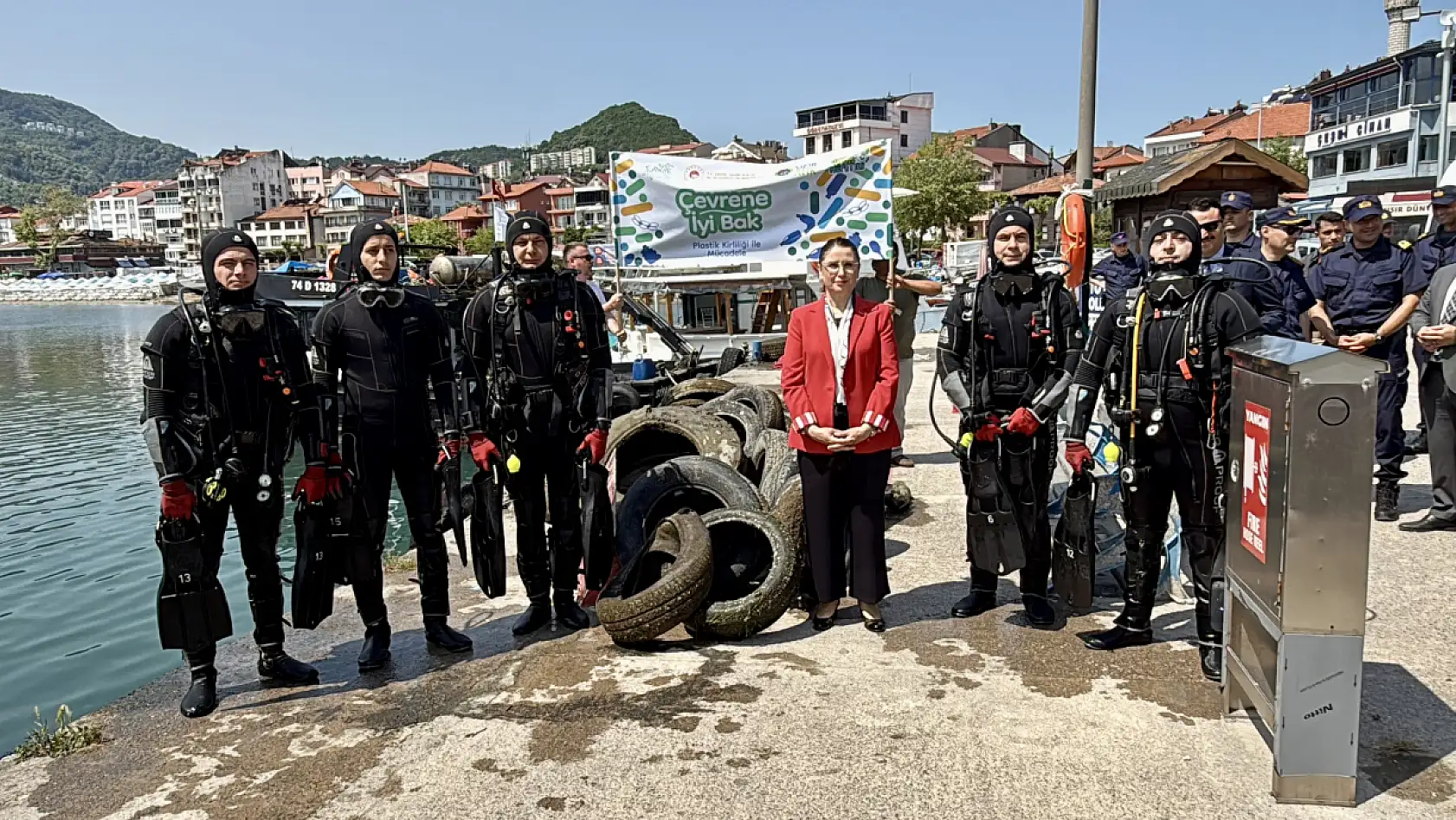 Dalgıçlardan derinlemesine temizlik