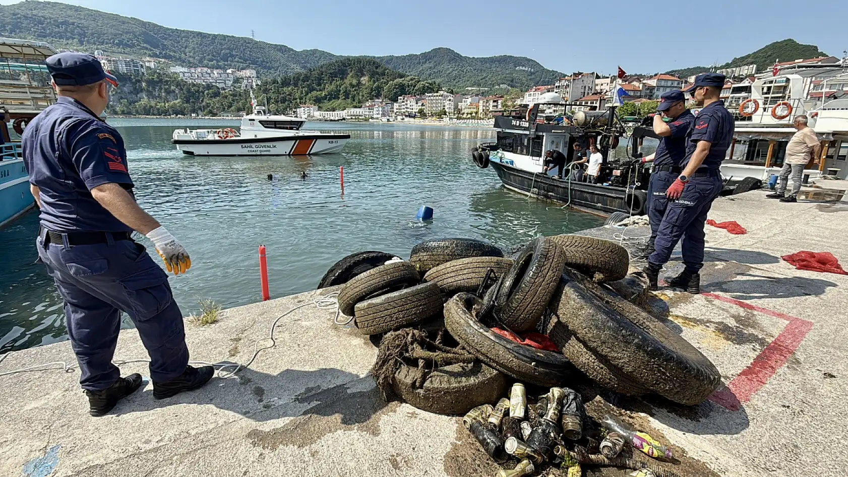 Dalgıçlardan derinlemesine temizlik
