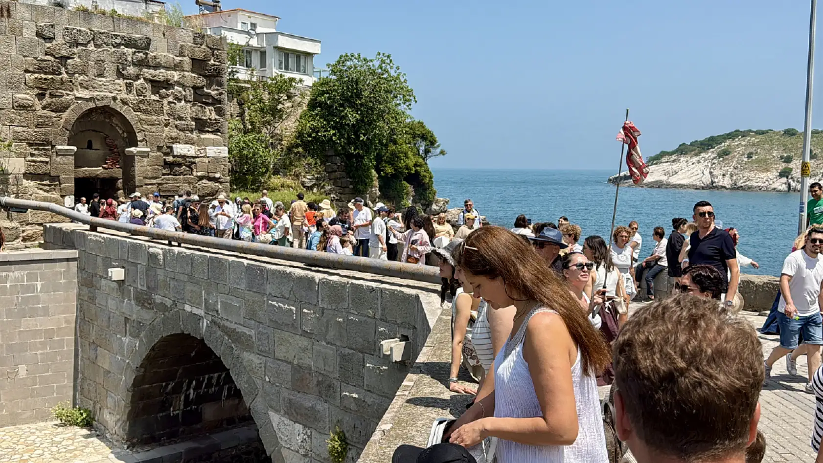 Yüz bine yakın ziyaretçi akın etti