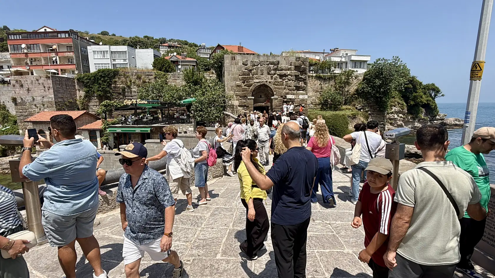 Yüz bine yakın ziyaretçi akın etti