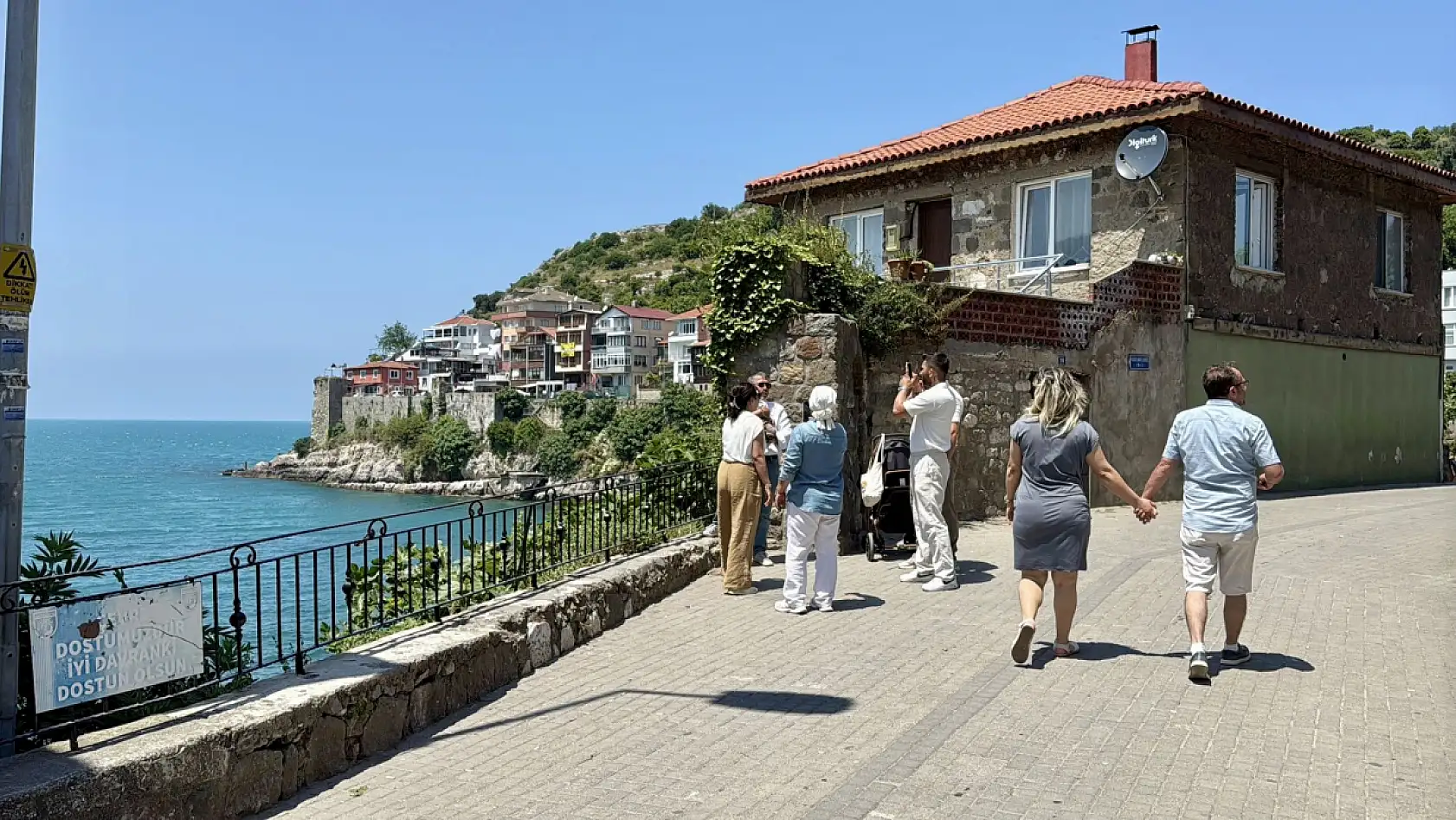 Ziyaretçi akınına uğradı