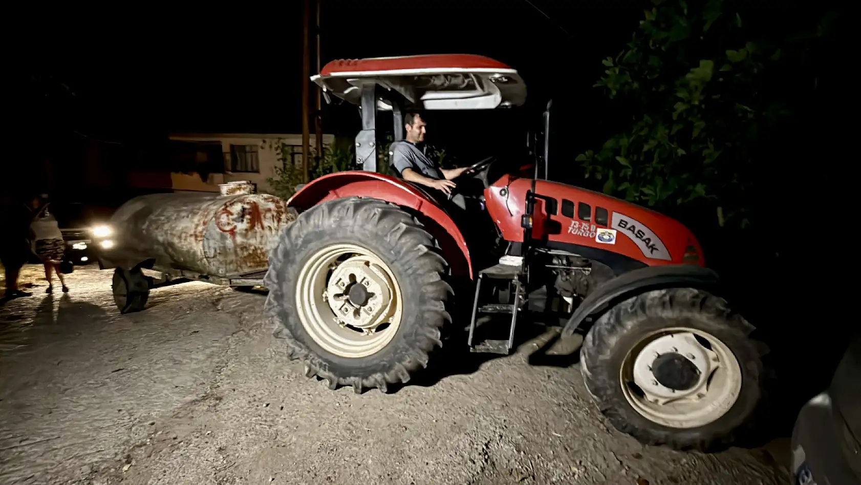 Patlak lastik onu durduramadı