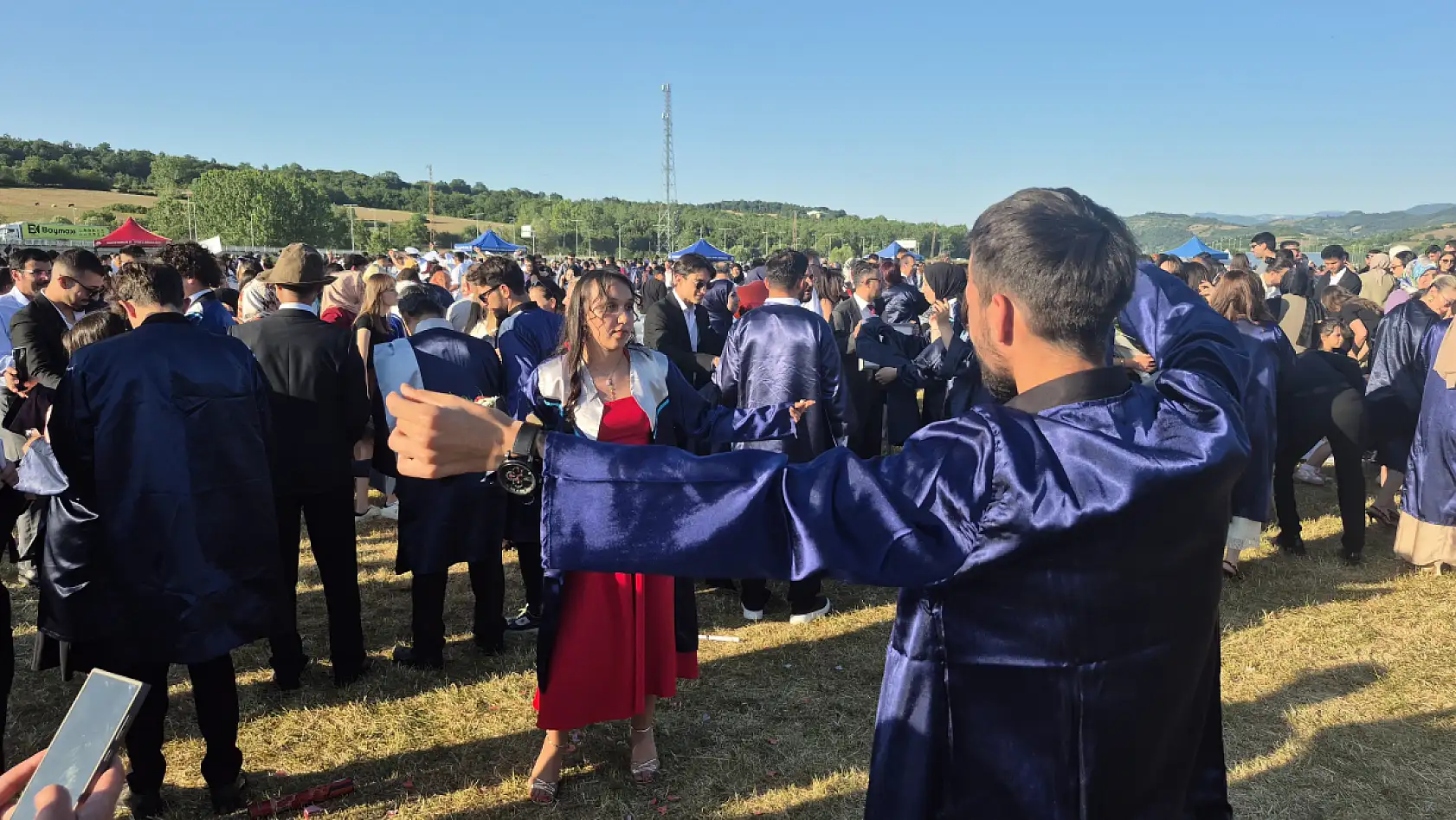 Mezuniyet töreninde sürpriz teklif