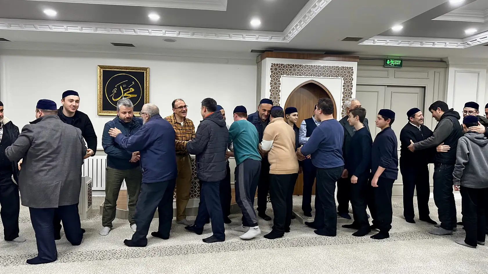 Umre kafilesi dualarla uğurlandı