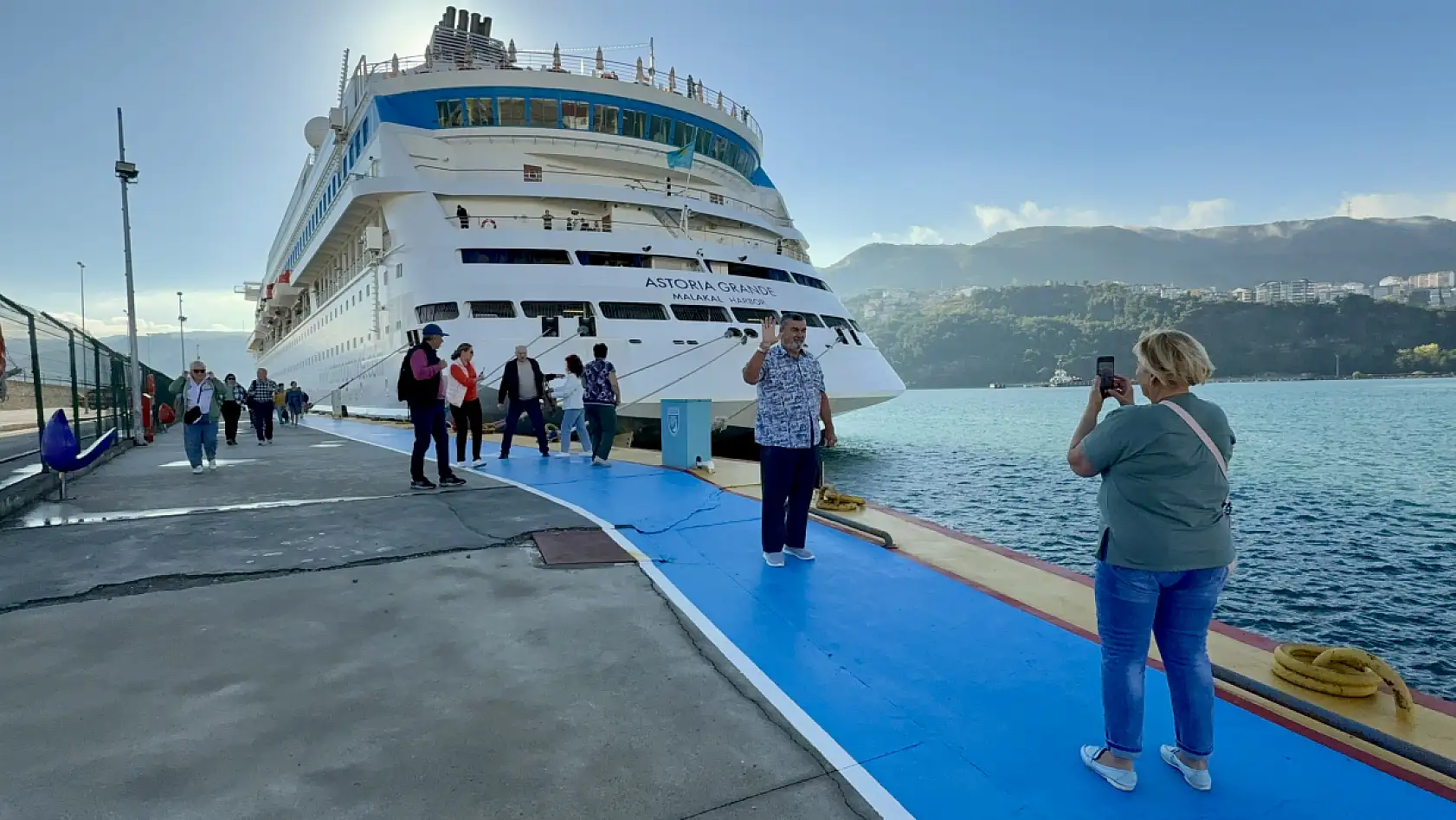 Rus turist akını devam ediyor