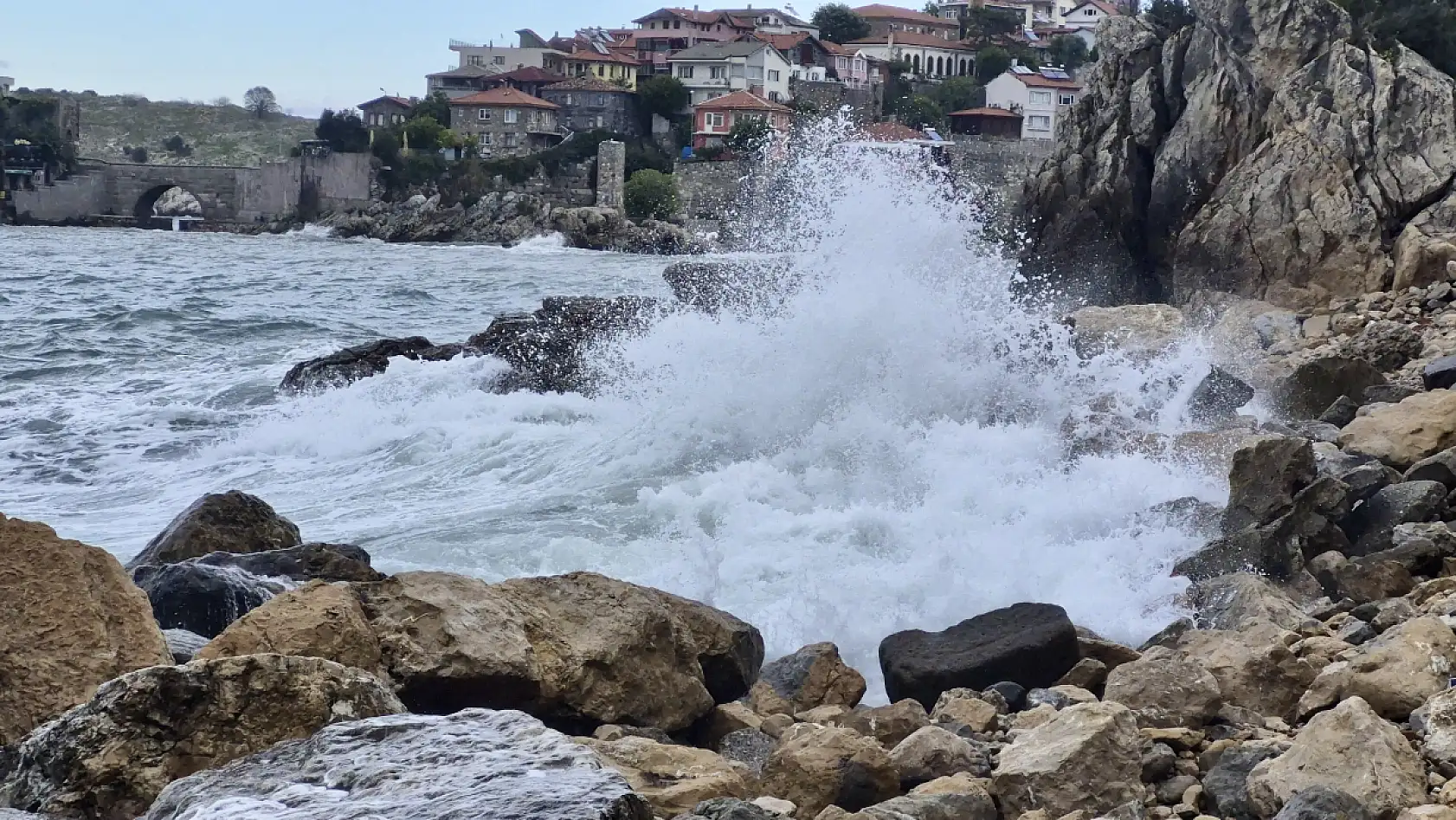 Amasra'da fırtına etkisini gösterdi