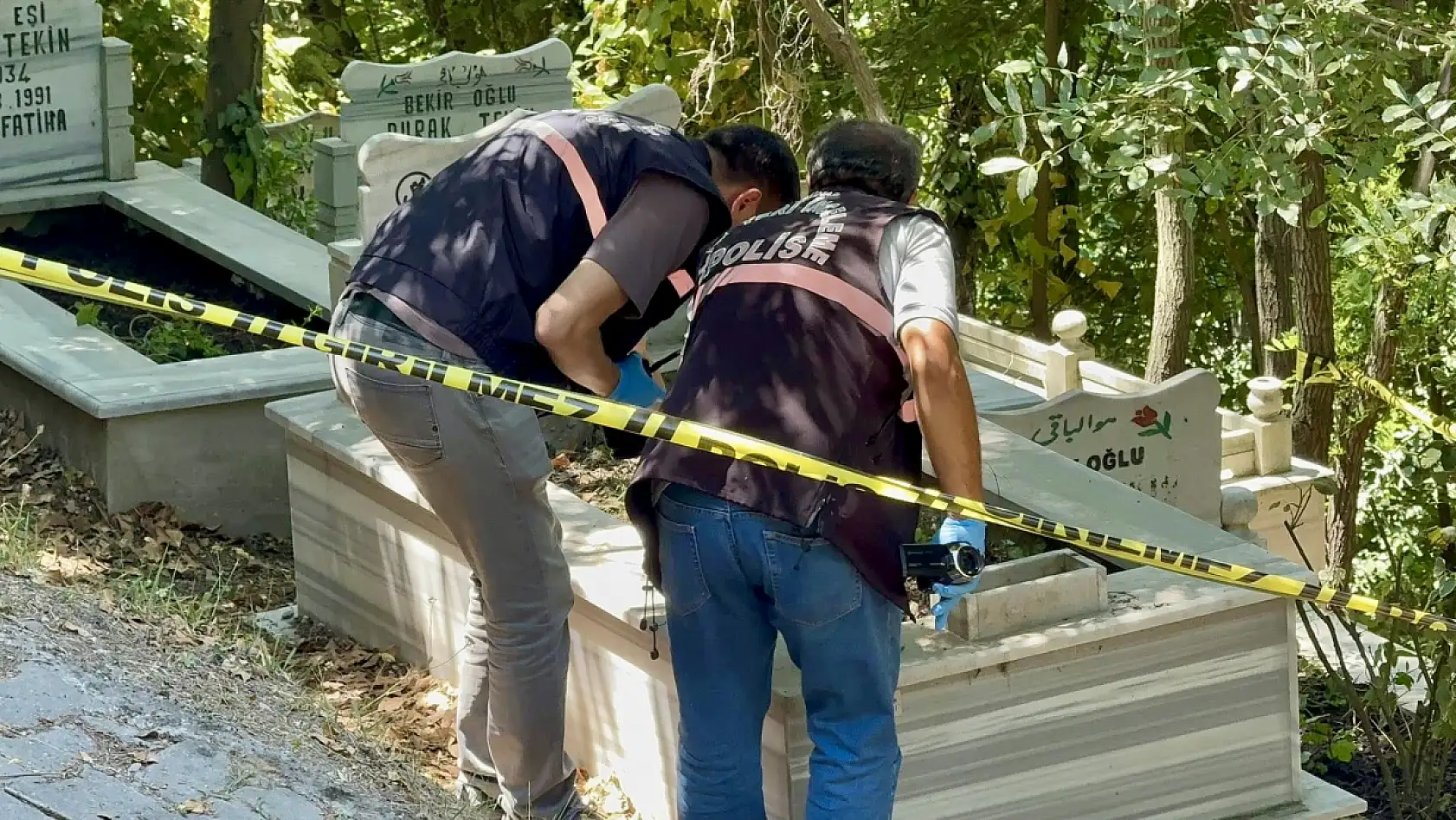 Bartın'da mezarlıkta şok olay