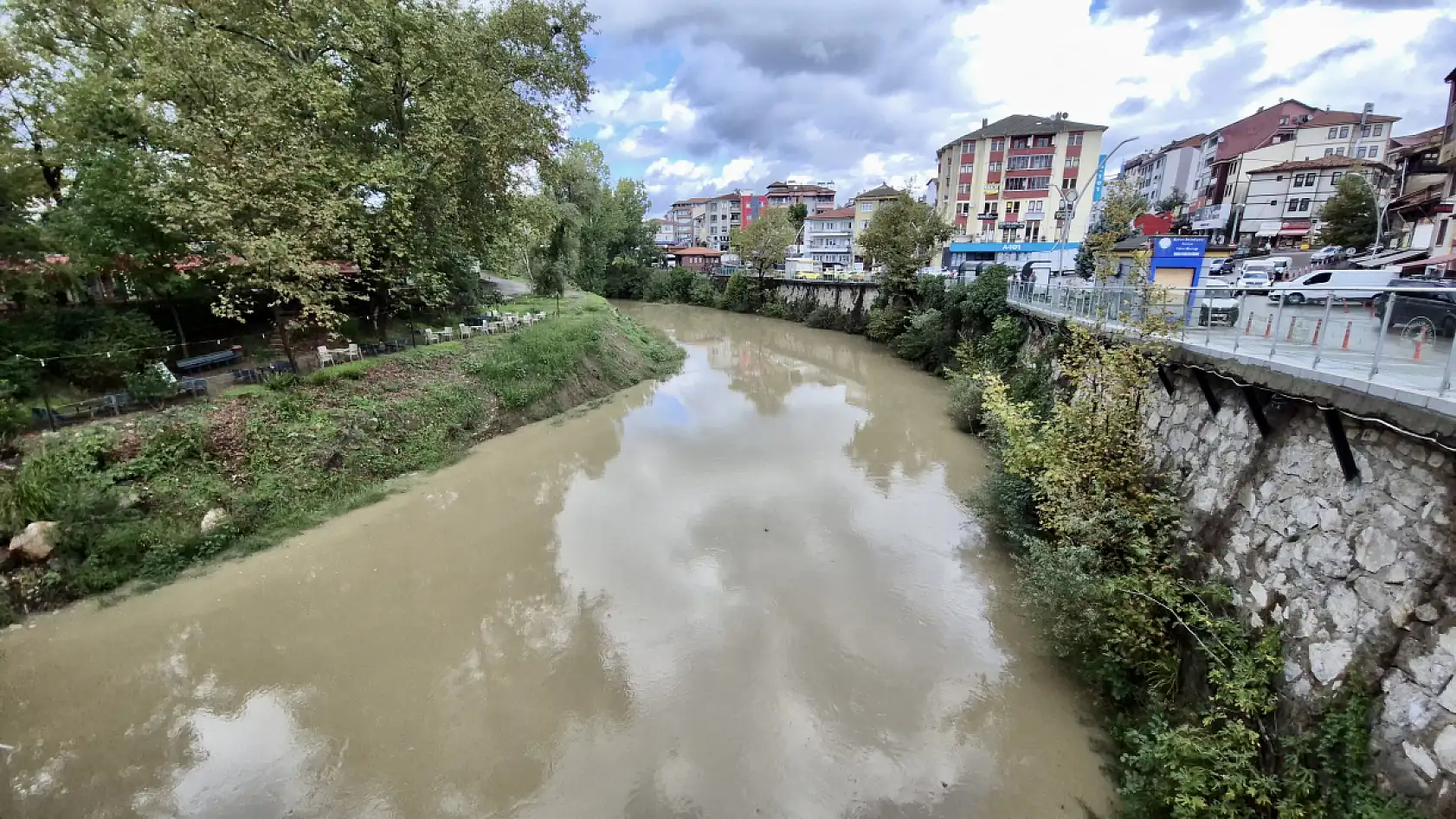 Bartın Irmağı taşmaya başladı