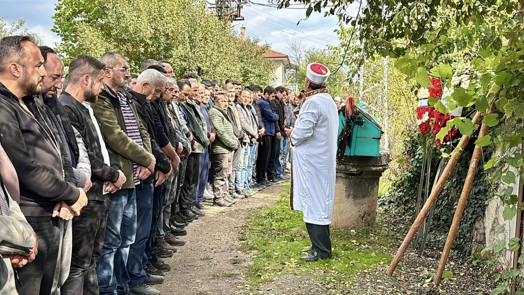 Kazada hayatını kaybeden Edanur toprağa verildi