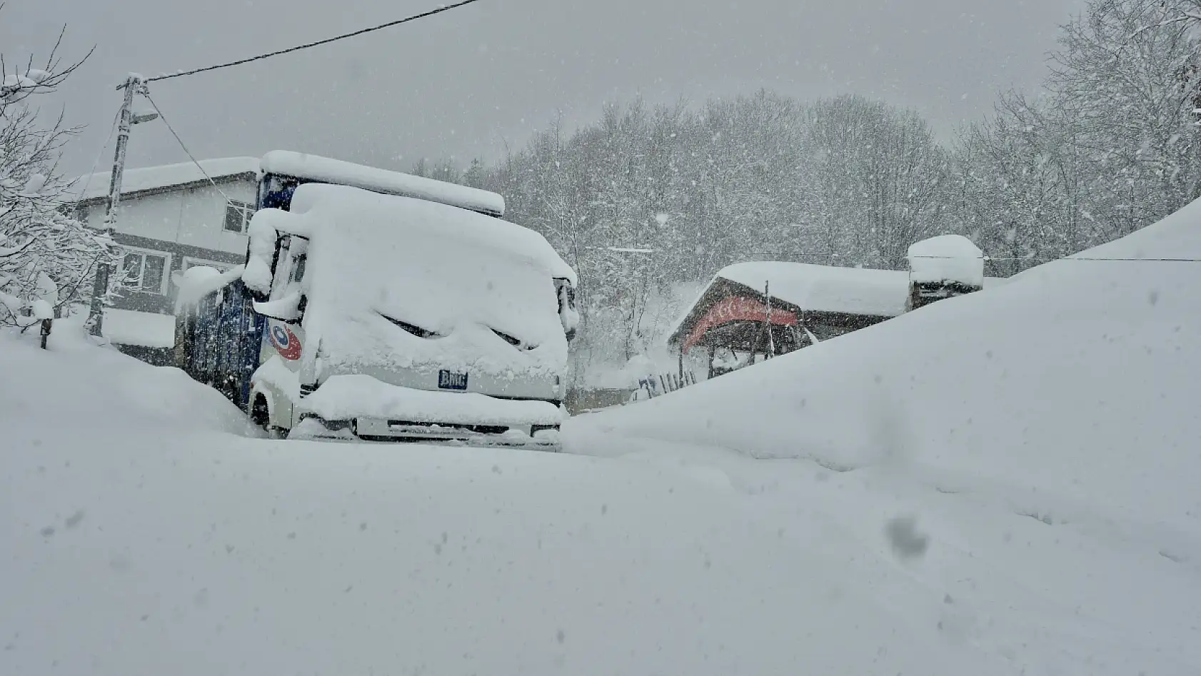 Adeta Hızır gibi yetişiyorlar