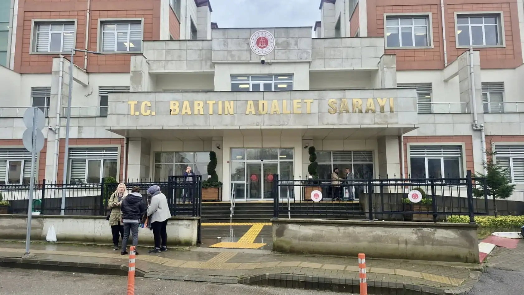 Hande Yener'in sahip çıktığı köpek Ateş davası başladı