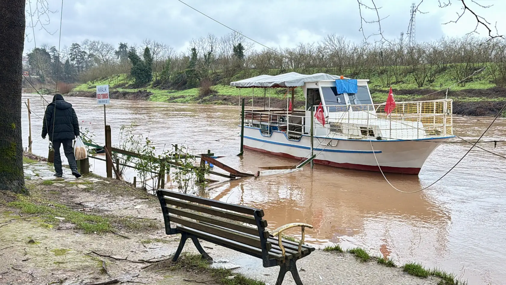 Su seviyesi 3 metre yükseldi