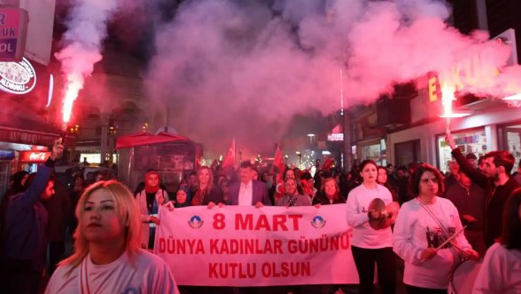 Bartın'da coşku dolu fener alayı yürüyüşü 