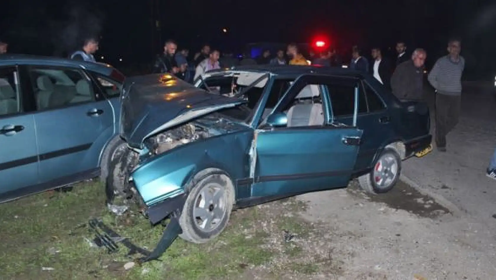 Bartın'da İki Otomobil Çarpıştı: 5 Yaralı