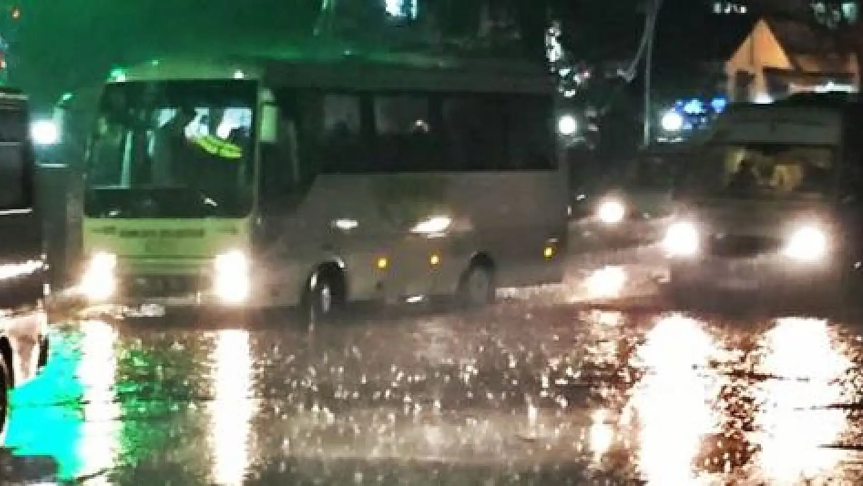 Bartın'da su taşkınları yaşandı