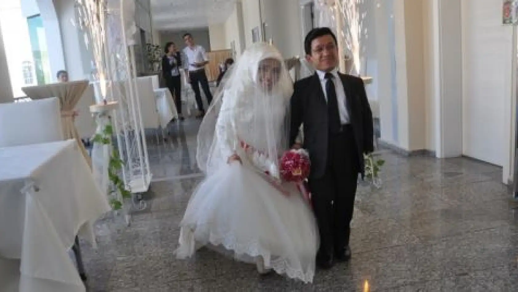 Bartın'da yılın düğünü 
