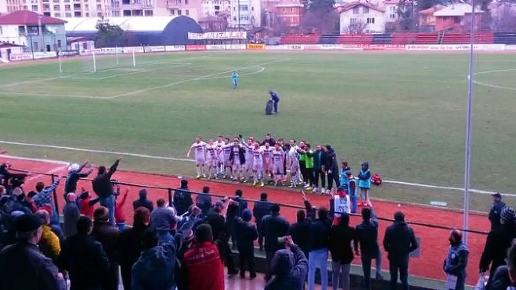 Bartınspor liderliğe yükseldi 