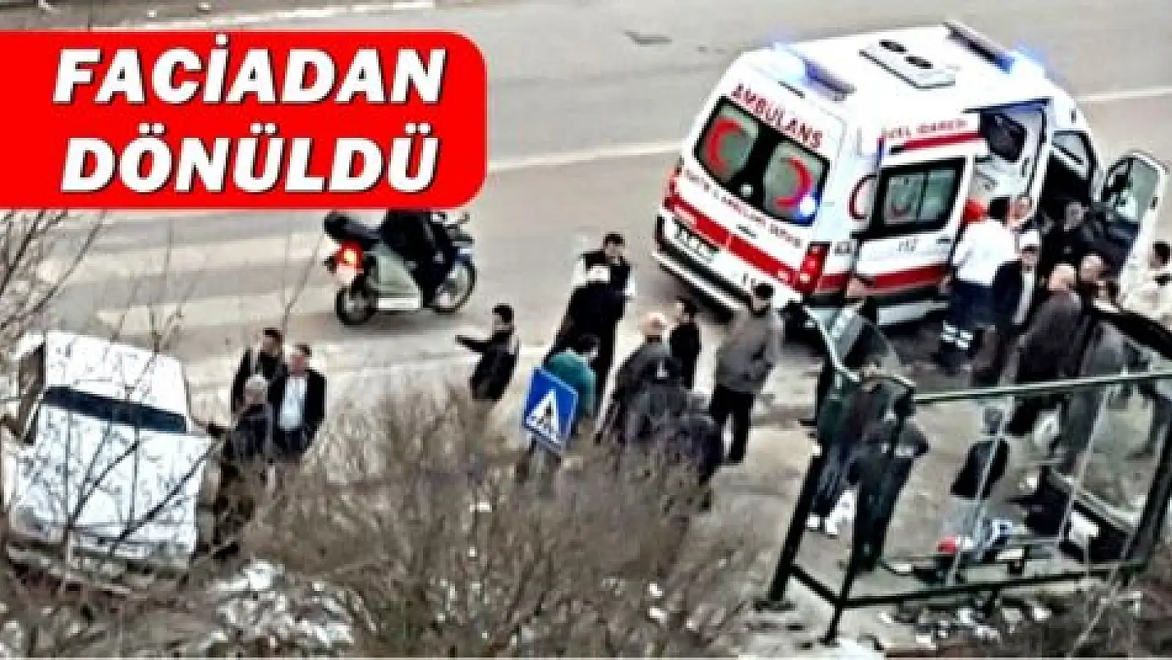 Ehliyetsiz Alkollü Sürücü Kaldırıma Çıktı