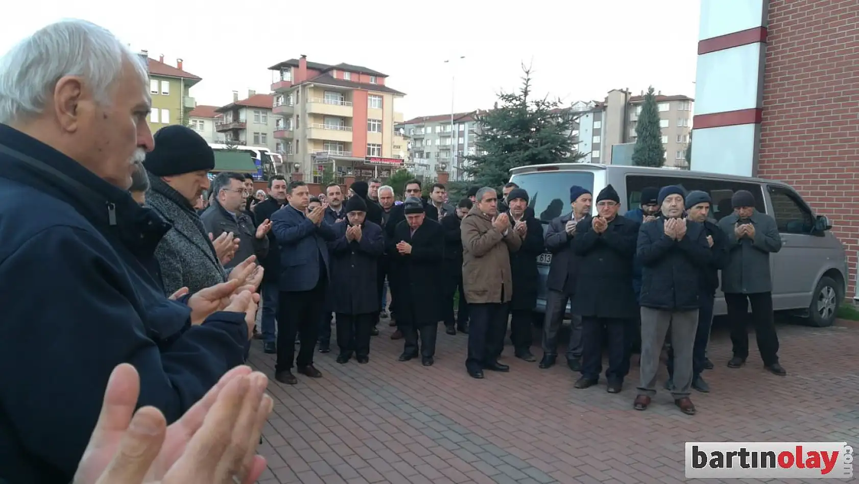 54 Umre Yolcusu Kutsal Topraklara Uğurlandı