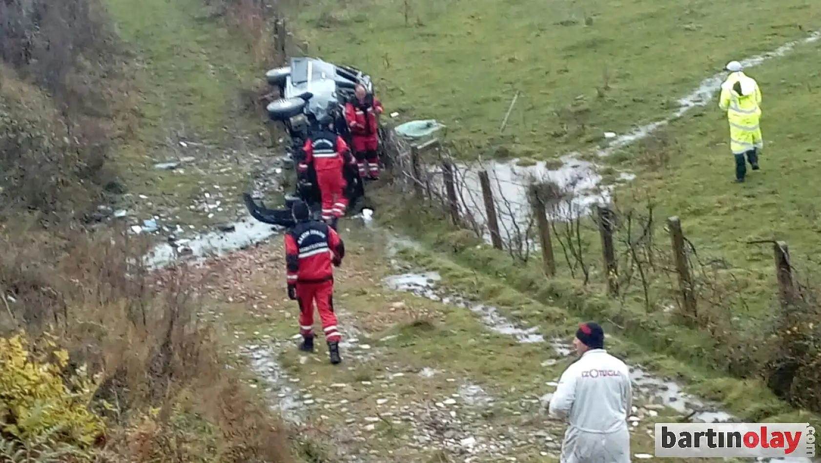Kontrolden çıkıp şarampole devrildi